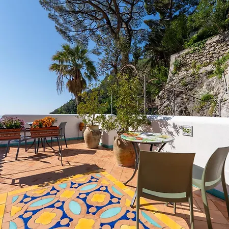 Guest house Annalara Charme And Relax 2*