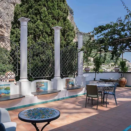 Annalara Charme And Relax Guest house 2*